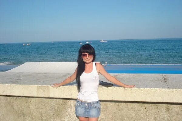 Ekaterina enokaeva. Девушка енакиево. Ютуб ищу девушку. Ника рябова. Девушка енакиево.