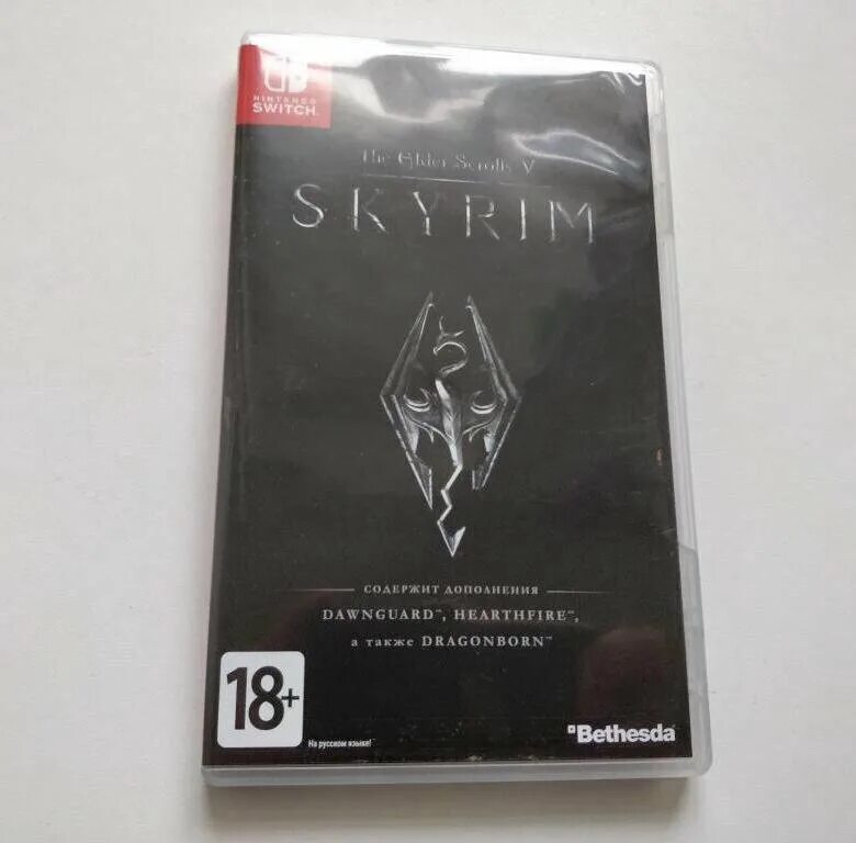 Скайрим свитч. Skyrim nintendo switch картридж. nintendo switch скайрим. картридж скайрим для нинтендо свитч. скайрим на нинтендо свитч.
