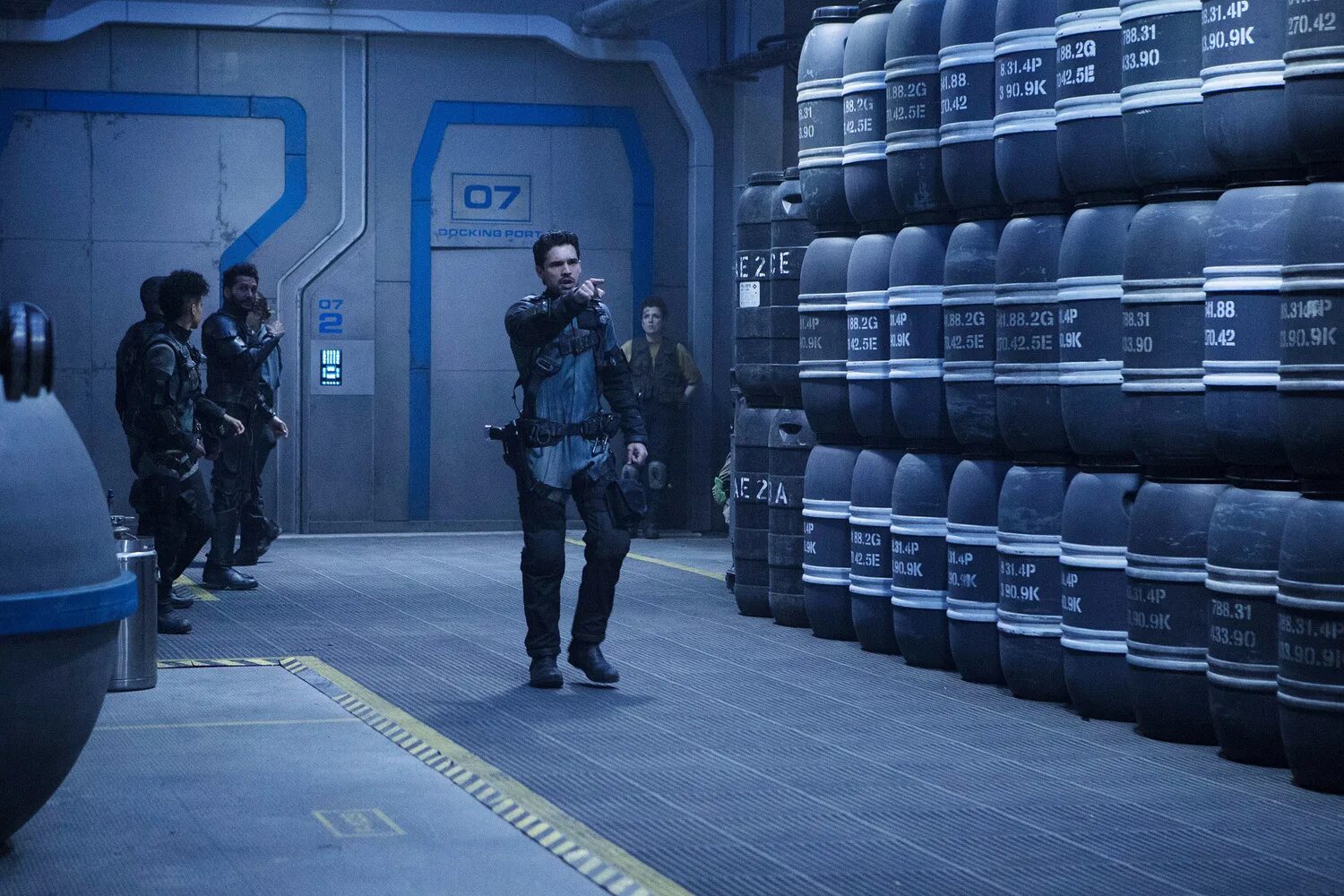 Пространство 3 1. Пространство сериал 2015. пространство  the expanse (syfy). экспансия (the expanse), 2015. пространство джеймса кори сериал.