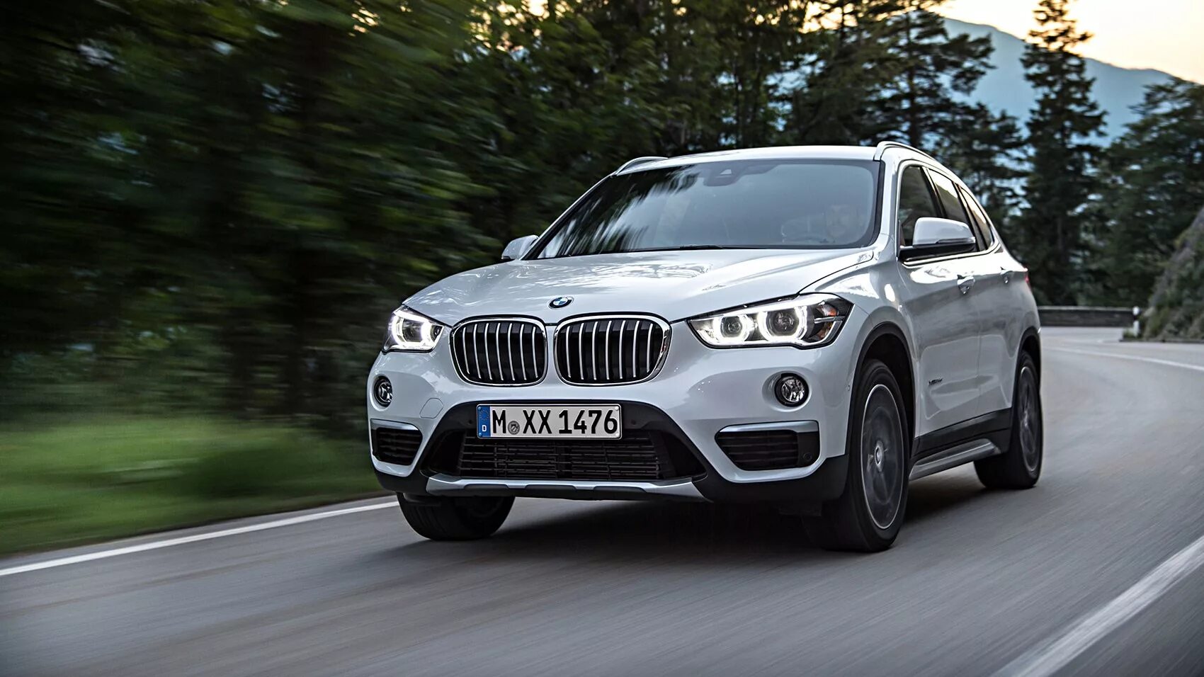 Новый BMW x1. BMW x1 2015. БМВ Икс 1. BMW x1 белая. Бмв х1 купить в москве