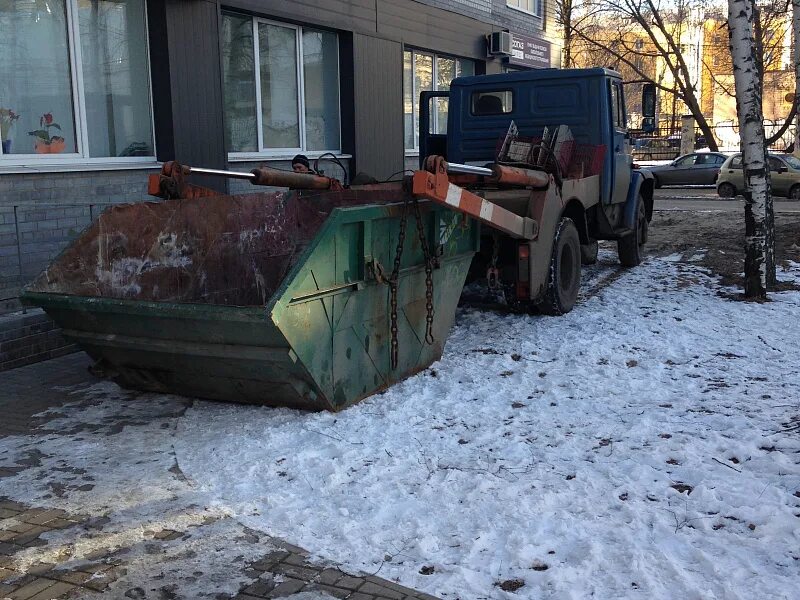 Нижний новгород вывоз контейнером. Газель 8 кубов. Нижний новгород вывоз контейнером. Нижний новгород вывоз контейнером. Камаз мультилифт 27 м3.