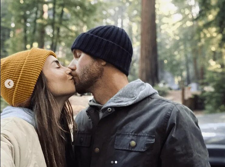 Чарли макдауэлл и лили коллинз. Держись чарли скайлер. Чарли пламмер 2021. Я хочу вернуть тебя / i want you back (2022). Meghan trainor & charlie puth.