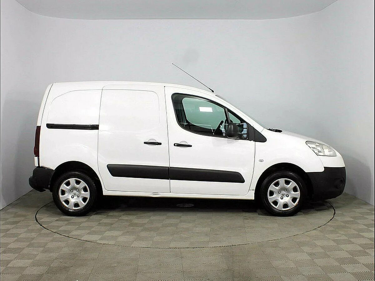 пежо партнёр 2011 дизель фургон. Peugeot partner 1. пежо партнер цельнометаллический фургон. Peugeot partner 2013. 2013 фургон.