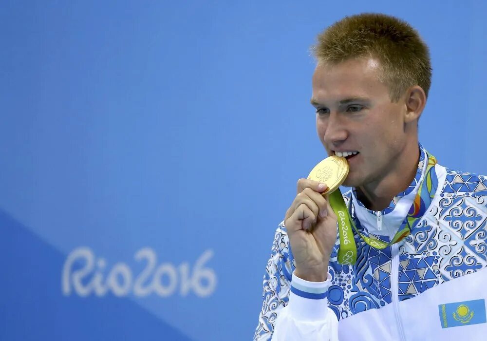 Нашли олимпийского чемпиона. Нашли олимпийского чемпиона. Олимпийские чемпионы казахстана. Нашли олимпийского чемпиона. Олимпийский чемпион по вольной борьбе абду.