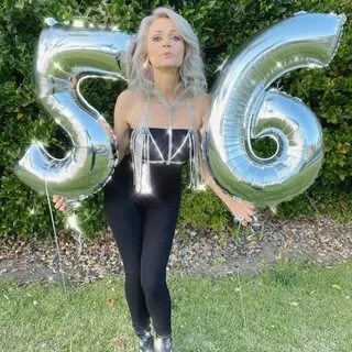 56 летняя женщина