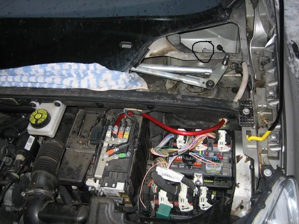 Ошибка u1208 пежо. U1208 пежо 3008. peugeot 207 u1208. u1108 u1308.