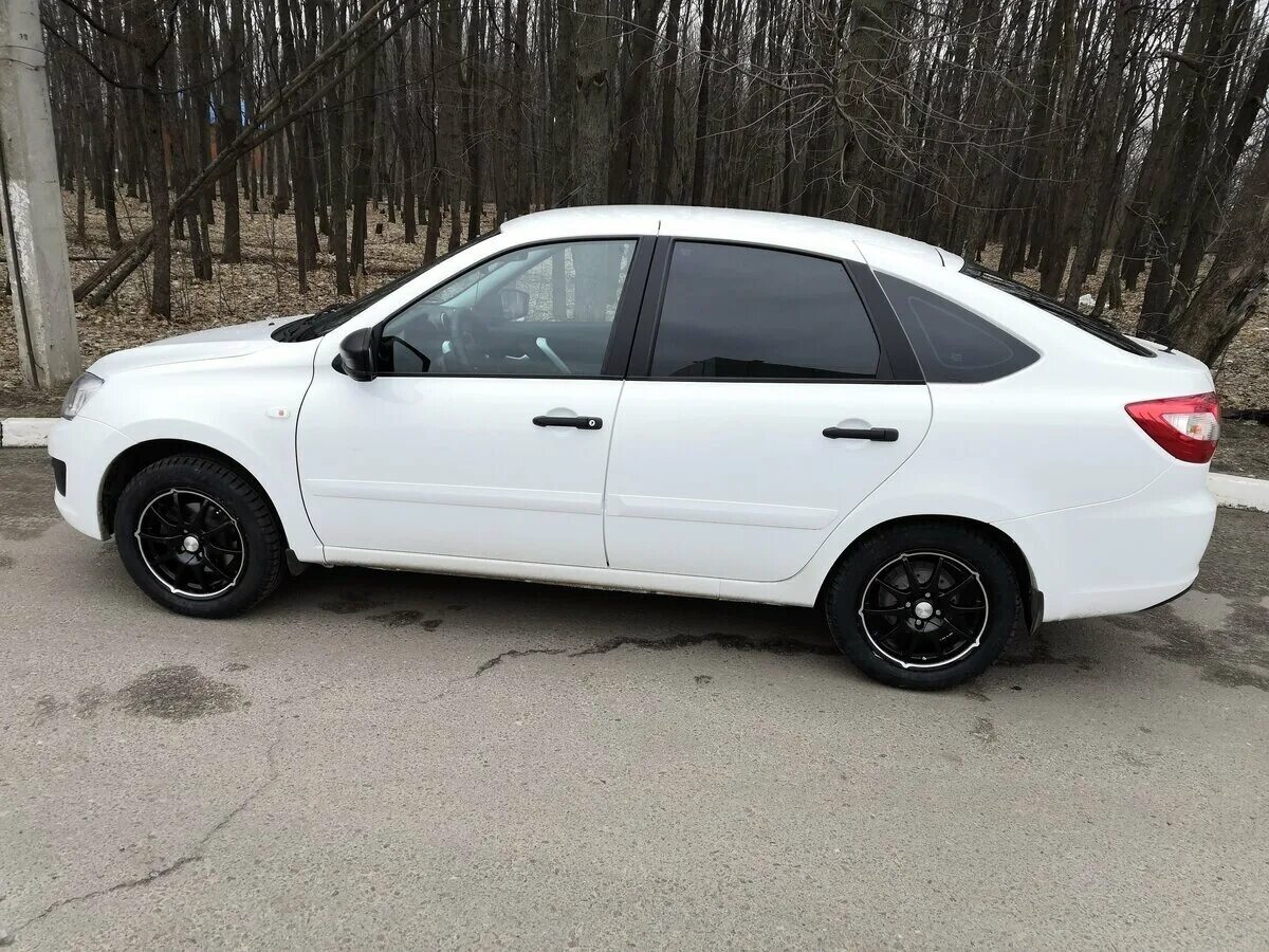 гранта лифтбек на дисках. гранта лифтбек фл литье р 15. лада гранта лифтбек камрики r15. лада гранта лифтбек диски спицы. гранта лифтбек на дисках.