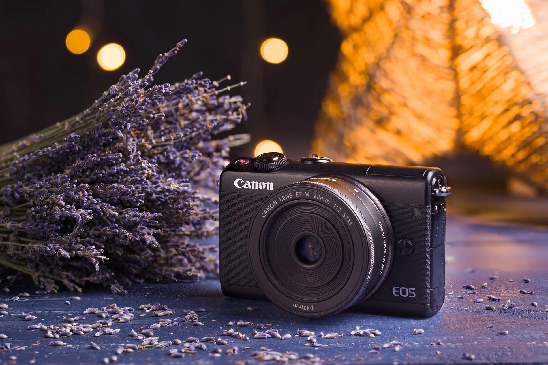 Eos m100. Canon eos m100. canon eos m100 kit. фотоаппараты eos m. кэнон еос м.