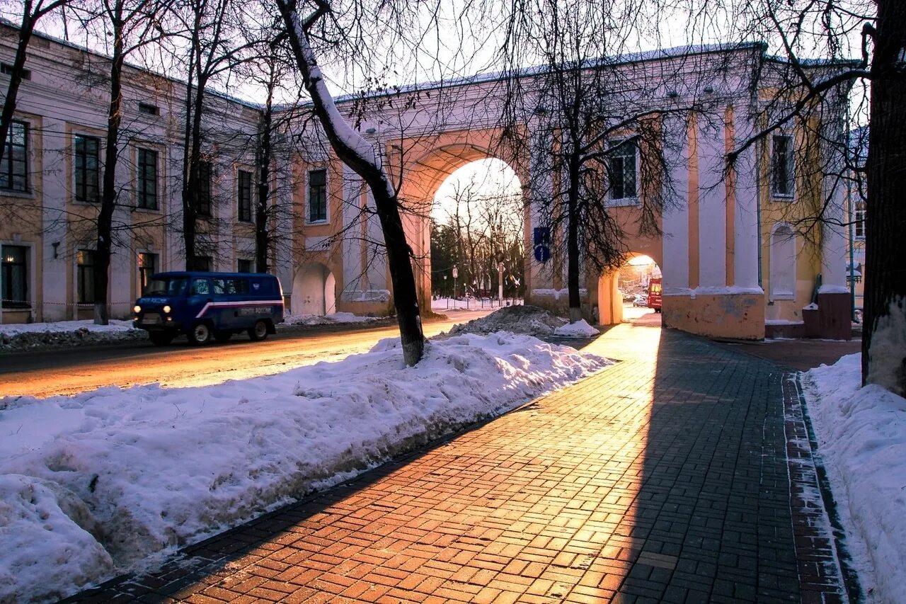 Погода калуга февраль. Каменный мост Калуга. Каменный мост Калуга зимой. Каменный мост Калуга жимой. Акведук Калуга.