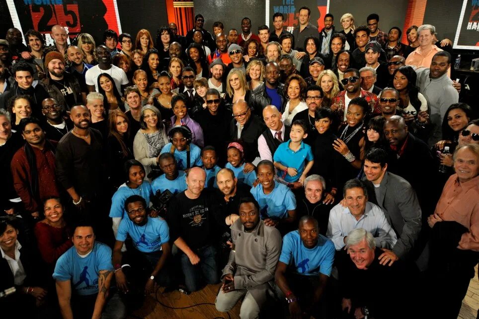 Песня we are the world. We are the World 25 for Haiti. USA for Africa we are the World исполнители. We are the World 25 for Haiti artists for Haiti. We are the World альбом.