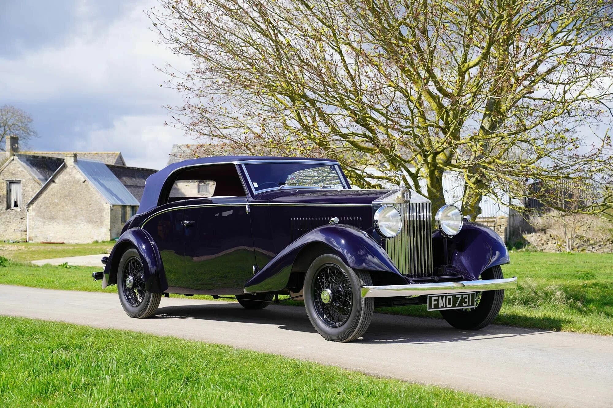 Rolls история. Роллс Ройс 1932. Роллс Ройс 20/25. Rolls Royce 20/25 Drophead Coupe 1932. Роллс Ройс 1921.