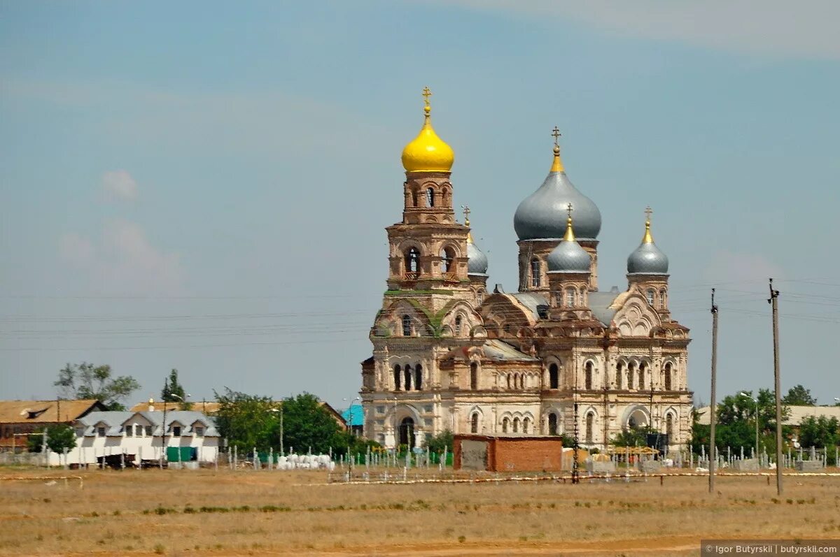 Фото астраханской. Храм село Никольское Астраханская область Енотаевский район. Храм Рождества Богородицы Никольское Астраханской области. Храм в селе Никольское Астраханской области. Енотаевский район село Никольское Церковь.