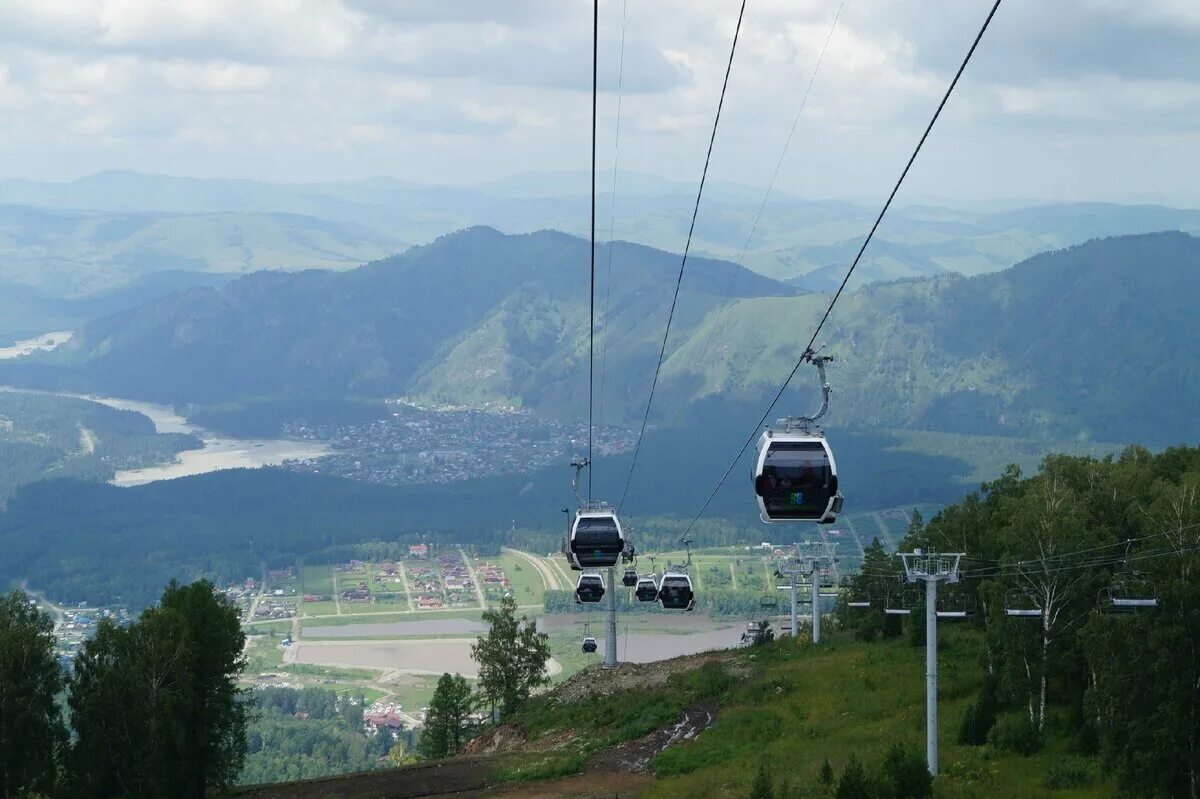 Канатно кресельная дорога манжерок. Горный алтай канатка манжерок. Канатная дорога манжерок горный алтай. Манжерок комнатная дорога. Канатная дорога манжерок горный алтай.
