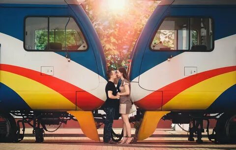 Современная любовь поезд