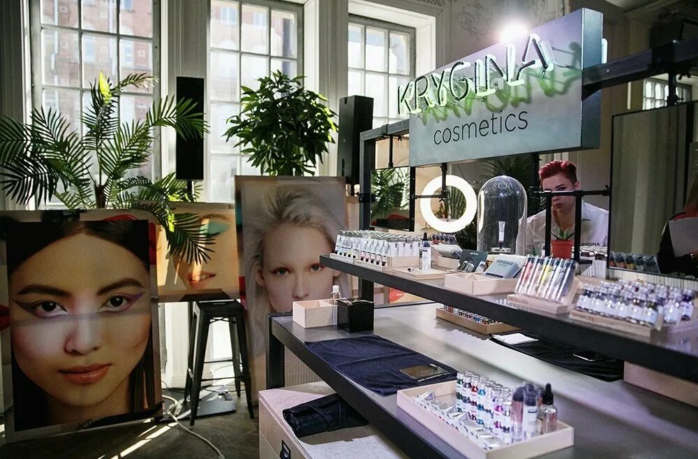 Крыгина магазин. Тинтер крыгина свотчи. Косметика елены крыгиной. Логотип крыгина косметика. Крыгина макияж.