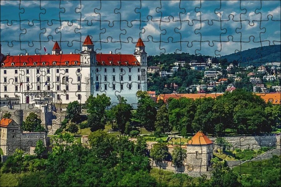 Братислава столица. Флаг словакии фото. Словения братислава. Словакия форум. Флаг словакии 1939-1945.