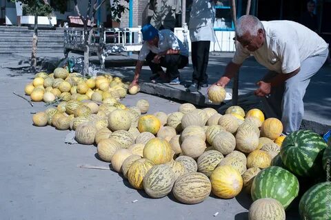 Продавец дынь