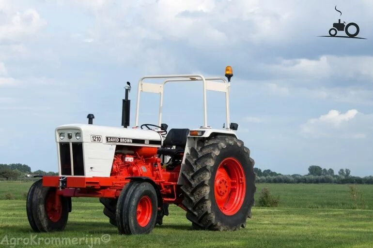 David browning. Дэвид Браун трактор. Тракторы Case David Brown. David Brown Airfield tractor. TS 18db трактор.