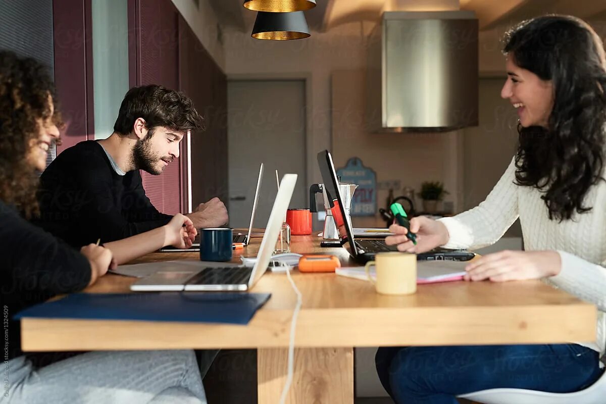 Finding and studying of. Продуктивный студент в фильме. координатор сериал. jobs and studies. coordinator разработка.