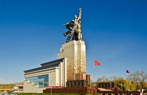 Павильон рабочий и колхозница