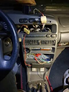 Как правильно установить магнитолу в автомобиль