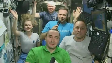 Кто полетел на мкс