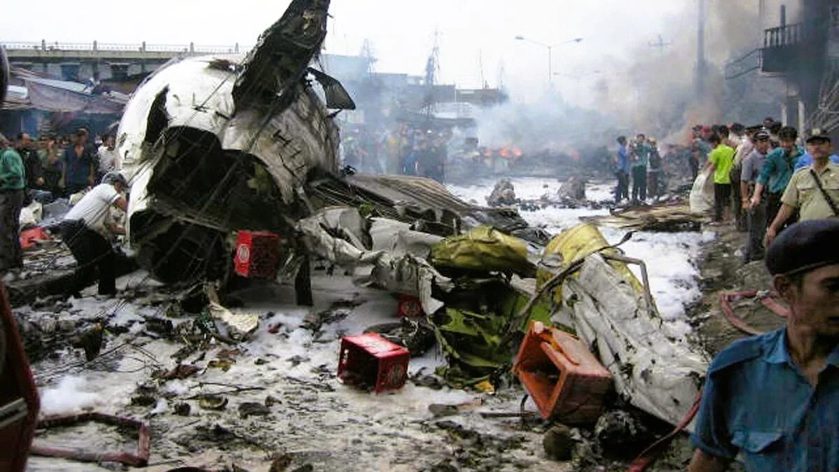 Авиакатастрофа команды пахтакор. Крушение боинга 747 в афганистане. футбольная команда пахтакор авиакатастрофа. пахтакор авиакатастрофа самолет.