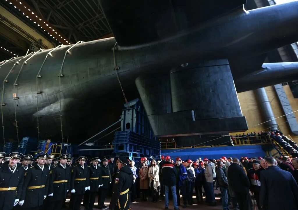 Ядерная торпеда посейдон. Атомная подводная лодка белгород. К-329 белгород атомная подводная лодка. Носитель посейдона. Носитель посейдона.
