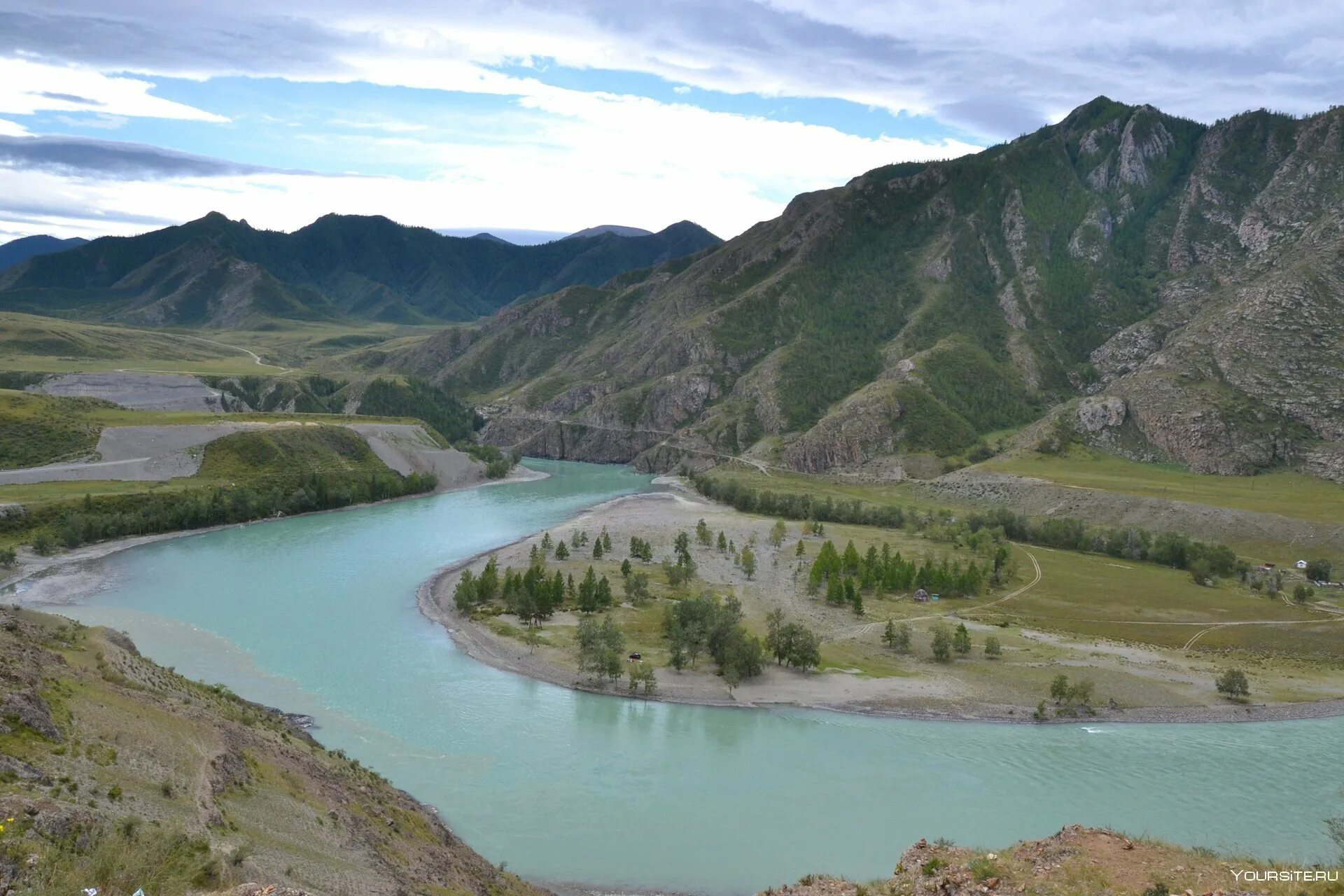 Горно алтайск акташ. Акташ горный Алтай. Акташ горный Алтай Долина. Село Акташ Республика Алтай горы. Акташ Республика Алтай озера.