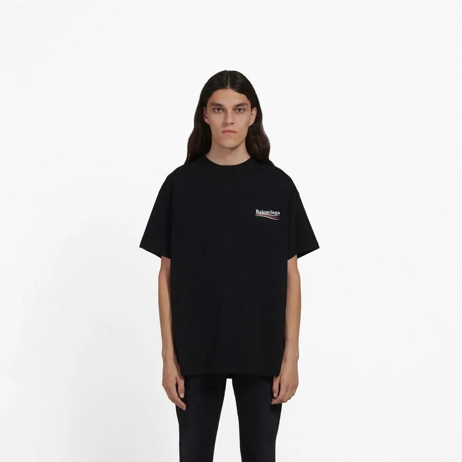Balenciaga t-shirt black logo. Куртка баленсиага. Худи оверсайз баленсиага. Куртка баленсиага мужская зимняя. Баленсиага оверсайз показ.