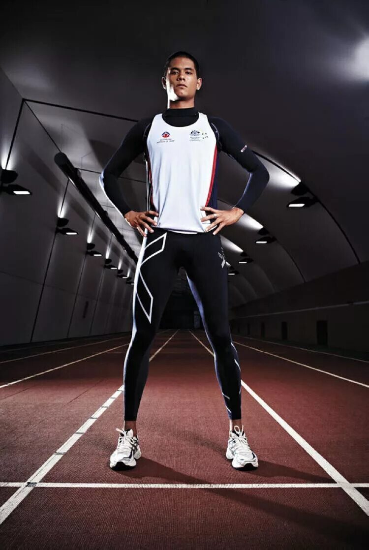 Спорт одежда для мужчин. Salomon rs softshell jkt. Спортивная форма асикс женская. Спортивная одежда мужская и женская. Одежда для бега мужская.