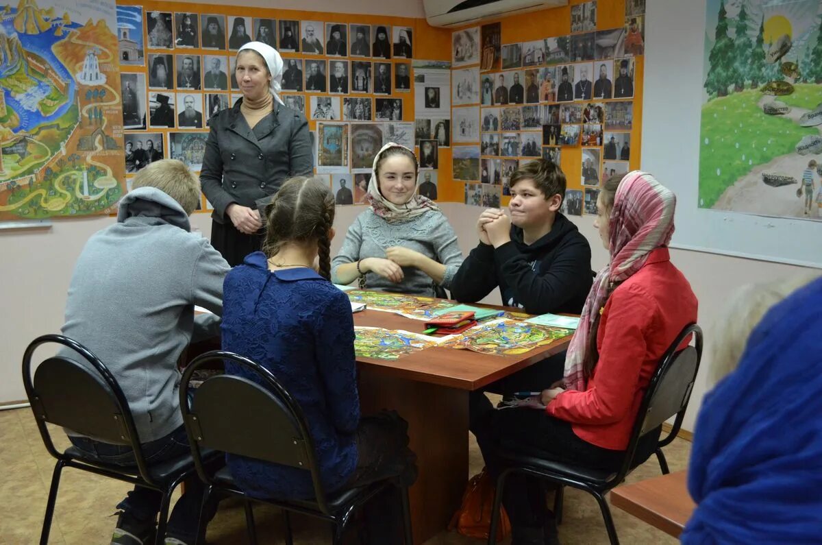 Преподаватели воскресной школы. Учитель в церковной школе. Учитель воскресной школы Екатеринбург. Фото учителя воскресной школы. Учителям воскресной школы