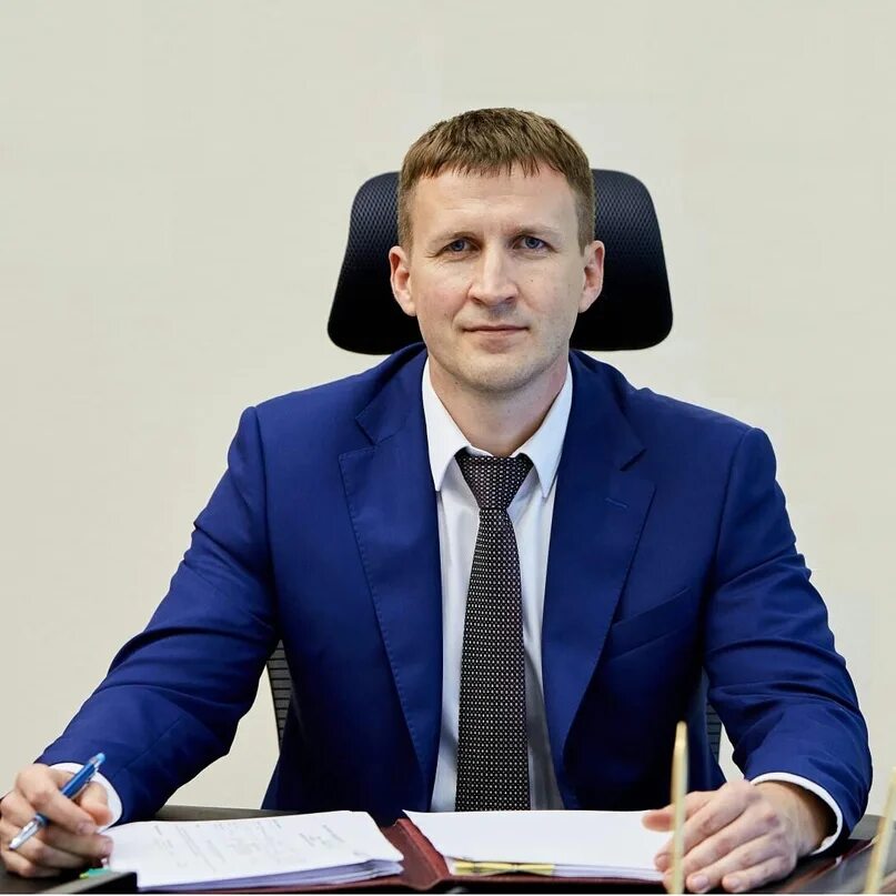 Семенько полиэф. Семенько леонидович. Семенько леонидович. Семенько леонидович. Дэйв семенко хоккеист.