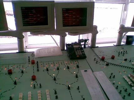 С сортировочной горки высота которой равна 40