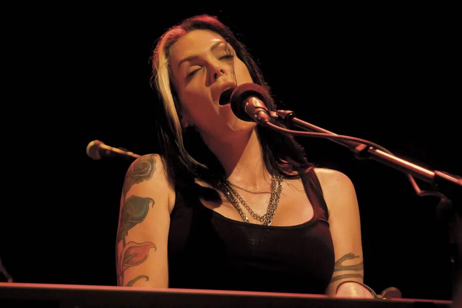 Beth hart википедия. Beth hart. beth hart певица. beth hart в молодости.