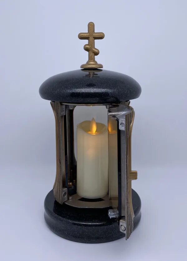 Свечи для лампадки. Лампада гранит. Лампадка из гранита. Фонарь лампадка на кладбище. Лампада latarnia.