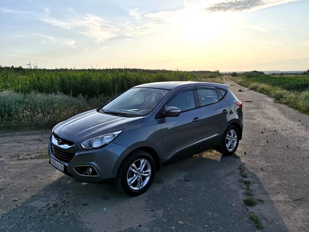 хендай с пробегом в автосалоне. Hyundai ix35 2013 год. Hyundai ix35 голубой. хендай ай икс 35 2013. 0 at, 2015 черный.