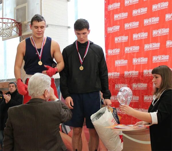 Спортсмен иваново. Шалов Андрей бокс Иваново. Великие спортсмены Ивановской области. Знаменитые Ивановские спортсмены. Овчинников боксер Иваново.