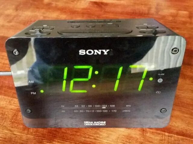 Sony icf 7800 купить. Sony ICF-c414. ICF C 215 Sony Dream. Sony Dream Machine Alarm Clock. Будильник Sony.