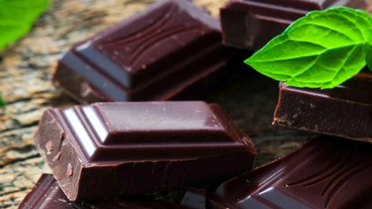Черный Горький шоколад. Шоколад Горький. Chocolate Горький. Шоколад Горький шоколад. Шоколад вещества