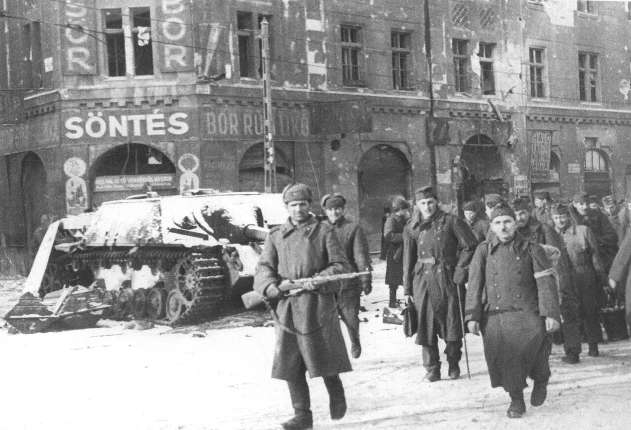 Сентябрь 1944 февраль 1945. Освобождение будапешта 1944. штурм будапешта 1944. штурм будапешта 1945.