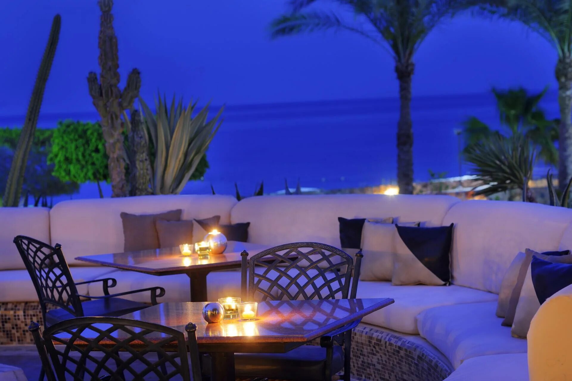 Renaissance sharm el sheikh golden view resorts. Renessans Hotel Шарм-Эль-Шейх. Ренессанс Голден Вью Бич Египет. 5 Отель Renaissance Golden view Beach Resort. Renaissance Sharm el Sheikh Golden view Beach Resort 5 Шарм-Эль-Шейх.