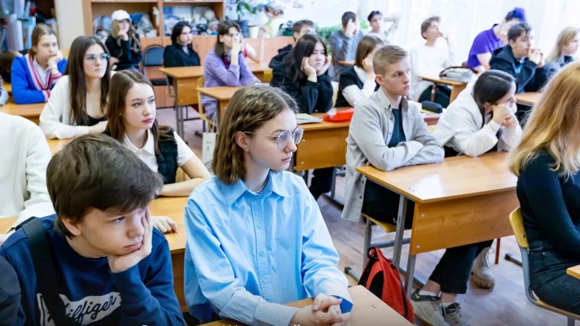 До какого учатся школы 2025