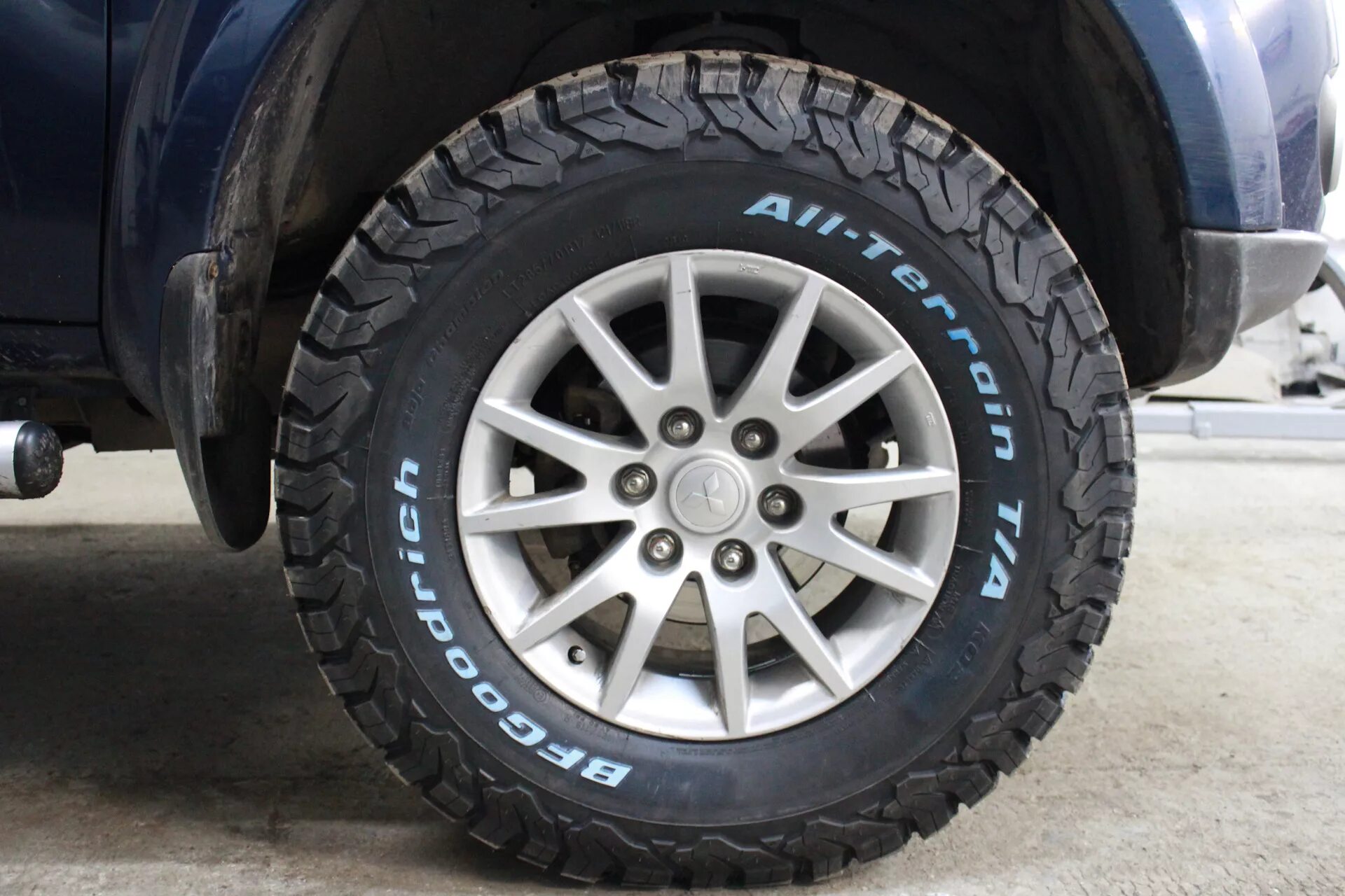 Bfgoodrich mt 265/70 r16. 75r16. Goodrich all terrain ko2. Ат бф. Ат бф.