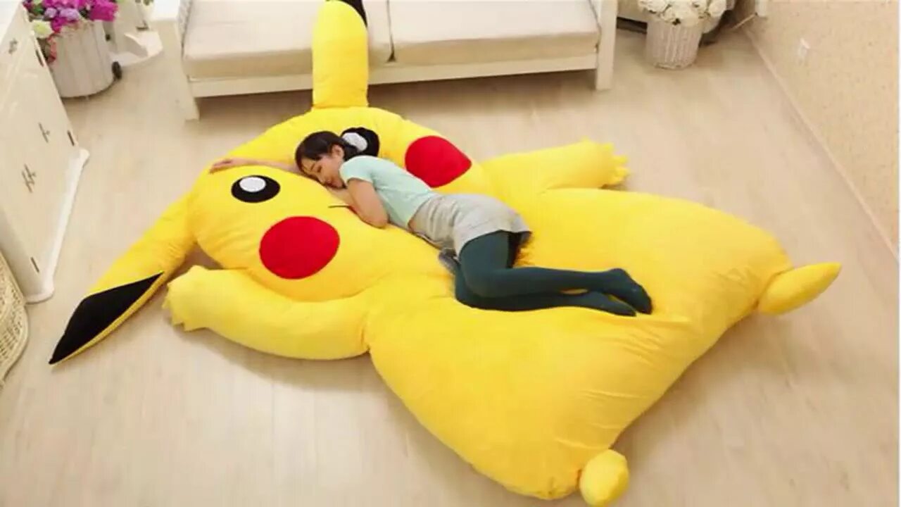 Подушка кровать большая. Кровать-подушка totoro bed. Кровать игрушка мягкая большая. Мягкая игрушка для сна в кроватку. Кровать игрушка мягкая большая.