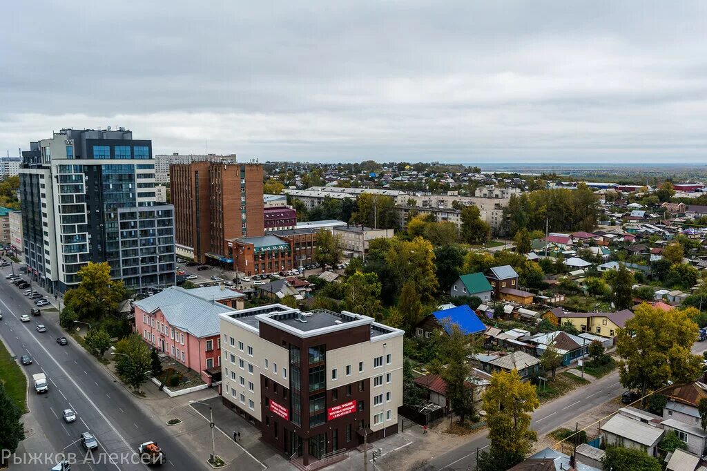 Сайты работ барнаула. Окраины Барнаула. Барнаул окраины города. Скайскраперсити Барнаул. Барнаул частный сектор.