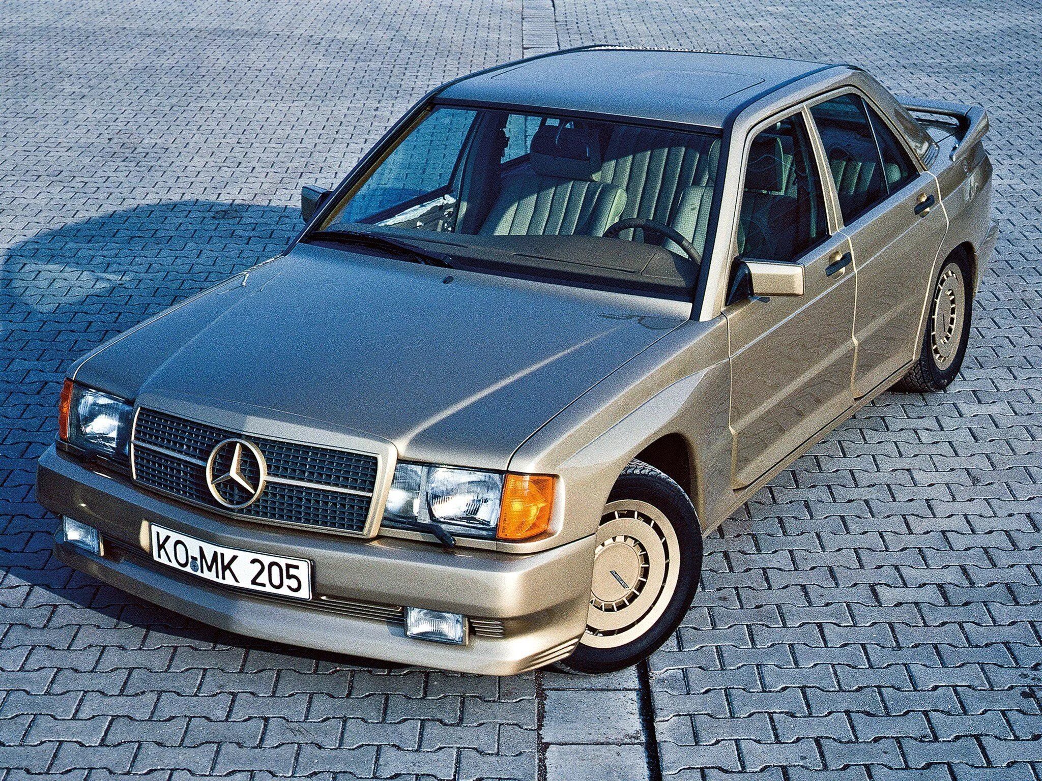 Мерседес w201 купить. Mercedes-Benz w201. Mercedes Benz 190e. Mercedes-Benz 190 (w201). Mercedes-Benz 190 e (w201).