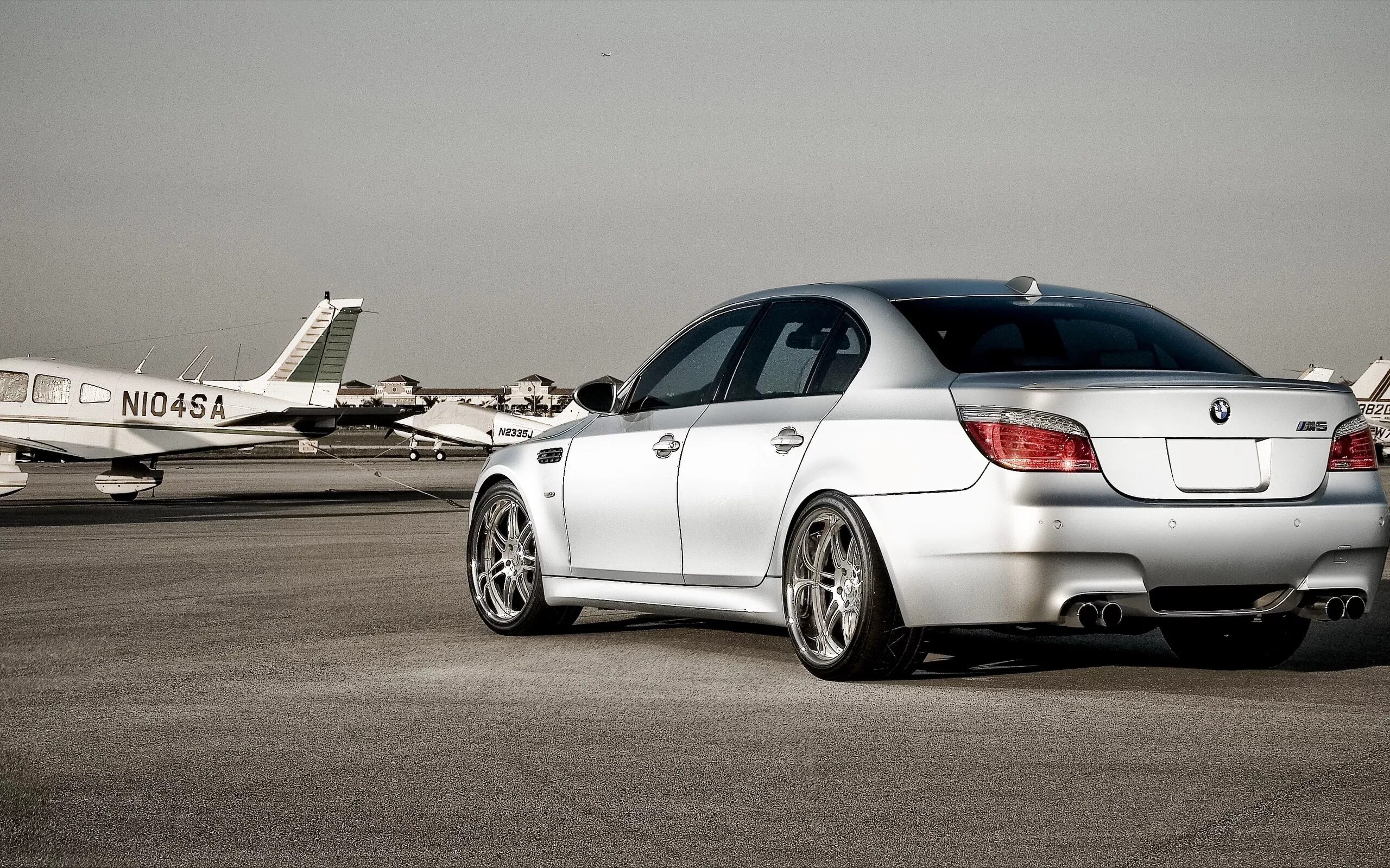 Андроид е60. BMW m5. BMW m5 e60. БМВ м4 е60.