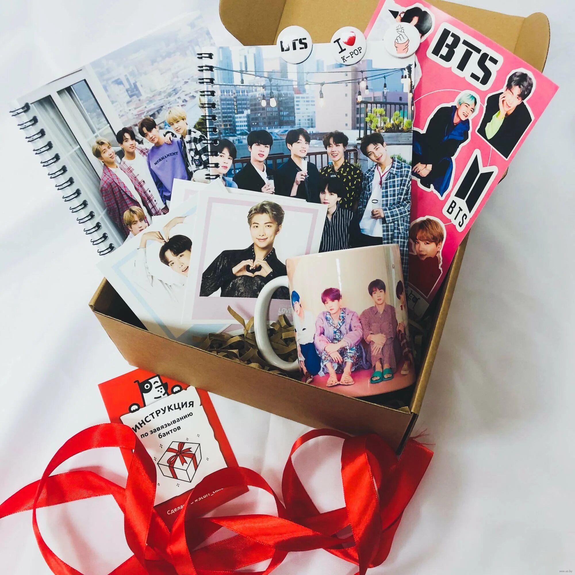 Набор бтс для арми. Подарок подруге бтс. Подарки бтс от арми. Набор bts box. Подарки с бтс на новый год.
