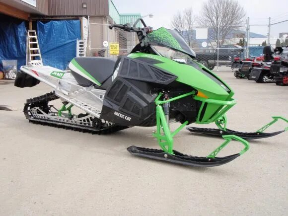 Arctic cat m800 sno pro. Арктик кэт m800. arctic cat m 800 sno pro 162. arctic cat sno pro 800.